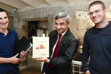 Illustration de Directeur du musée du papier.